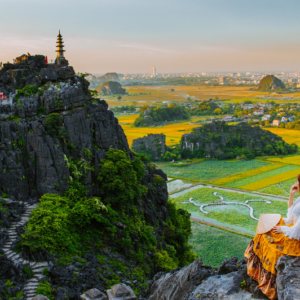 toàn cảnh hang múa