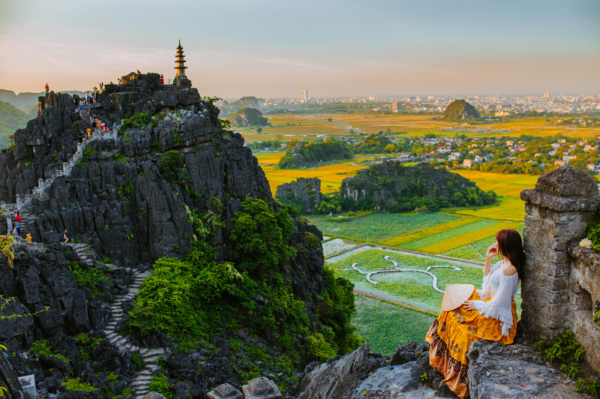 toàn cảnh hang múa